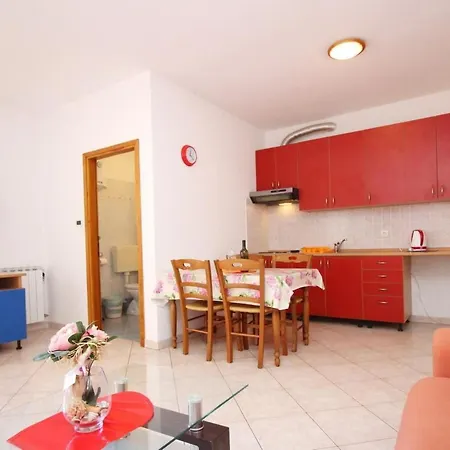 In Mit Eigenem Balkon By Interhome Lejlighed *