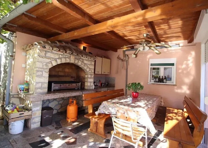 In Mit Eigenem Balkon By Interhome דירה *