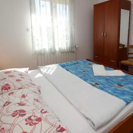 Apartament In Mit Eigenem Balkon By Interhome Baška